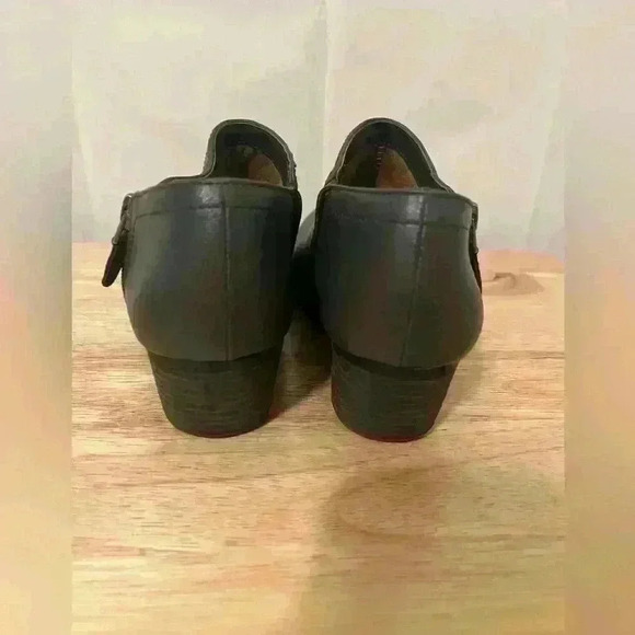 Women's Naturalizer Jovana Zip-Up Dark Grey Booties, Size‎ 7.5 - Picture 4 of 7